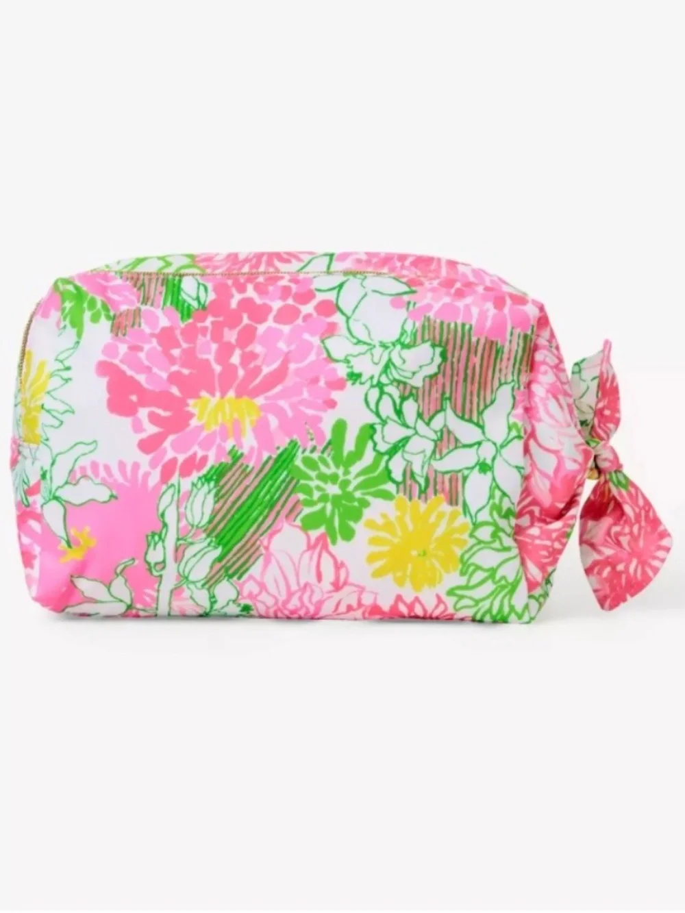 NWT Lilly Pulitzer Cosmetic Pouch Color: Resort White Mum Patch